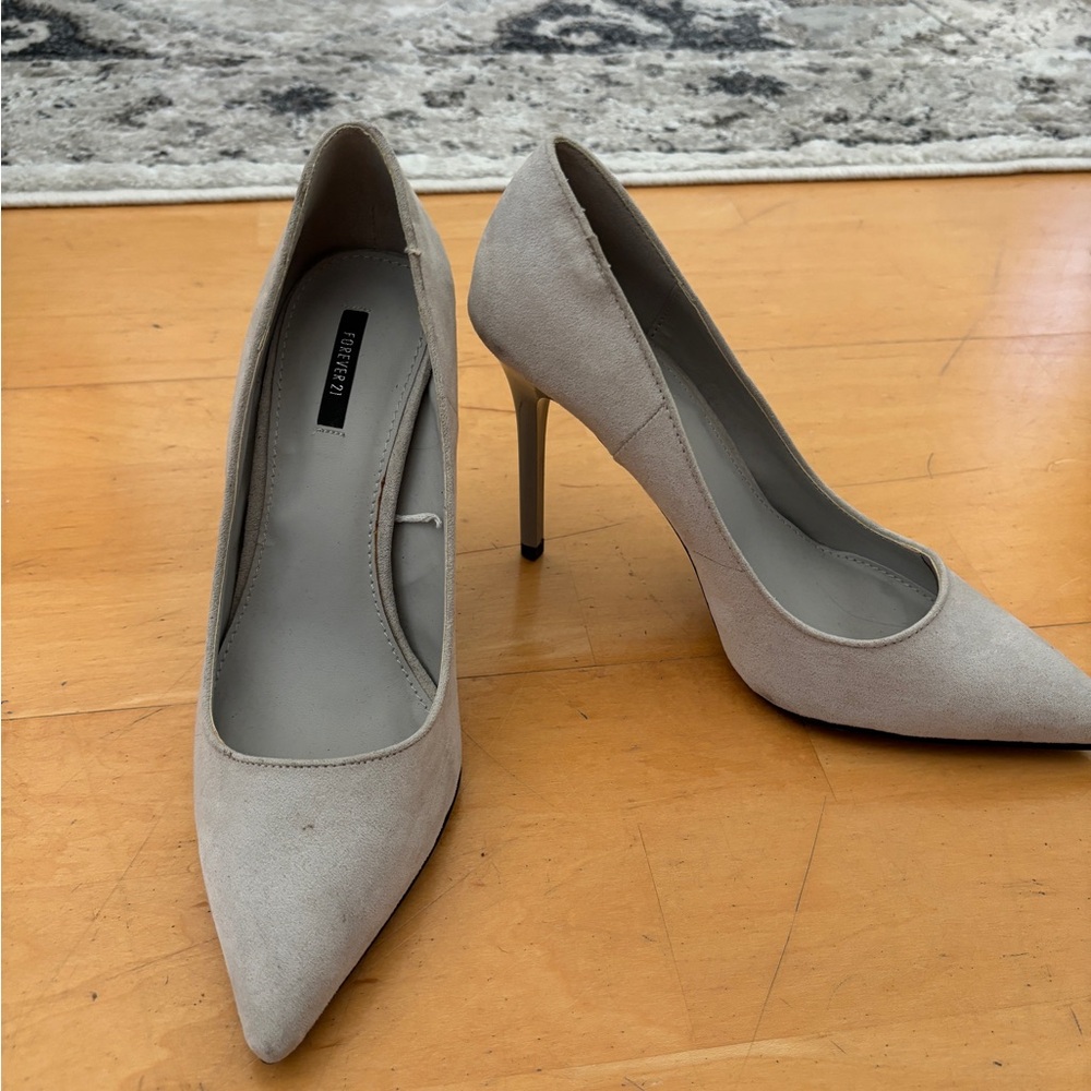 Forever 21 pointy toe grey pumps
